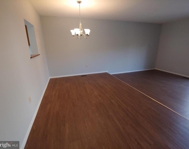 2448 Winding Ridge Road - Photo Thumbnail 7