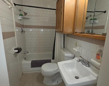 302 W 23rd Street - Photo Thumbnail 10