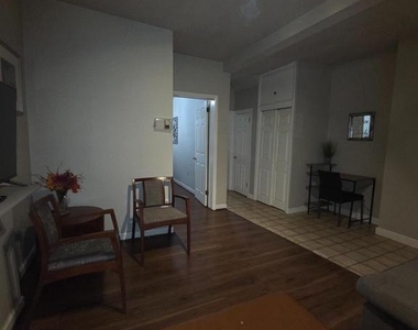 302 W 23rd Street - Photo Thumbnail 3