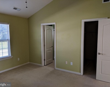 196 Kings Mill Drive - Photo Thumbnail 8