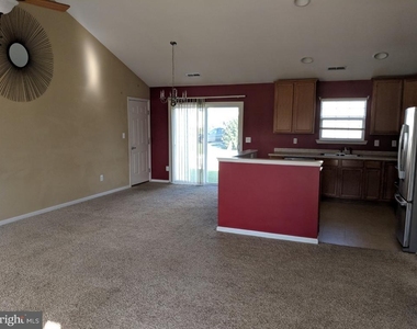 196 Kings Mill Drive - Photo Thumbnail 4