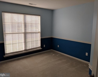 196 Kings Mill Drive - Photo Thumbnail 12