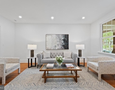 1317 Rittenhouse Street Nw - Photo Thumbnail 3