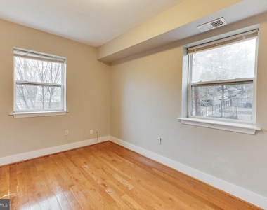 61 Forrester Street Sw - Photo Thumbnail 1