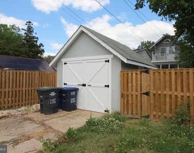 2417 Otis Street Ne - Photo Thumbnail 26
