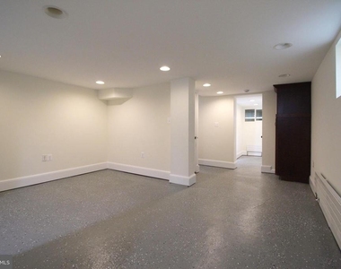 2417 Otis Street Ne - Photo Thumbnail 19