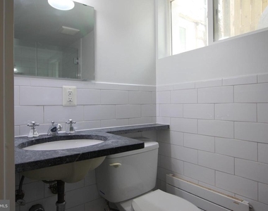 2417 Otis Street Ne - Photo Thumbnail 20