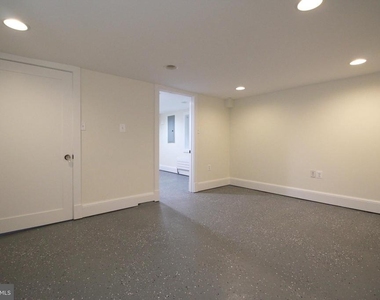 2417 Otis Street Ne - Photo Thumbnail 22