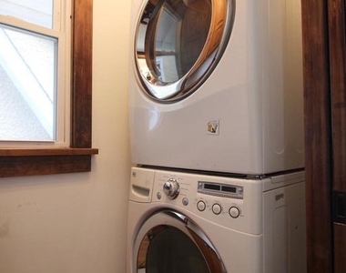 2417 Otis Street Ne - Photo Thumbnail 24