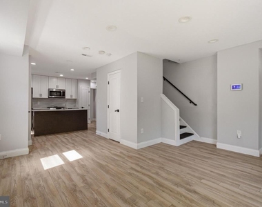 1527 Morris Road Se - Photo Thumbnail 1