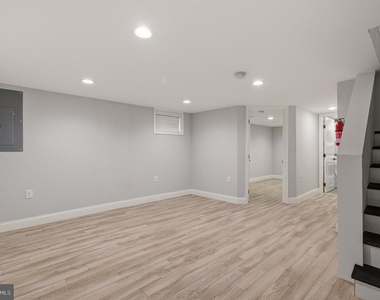 1527 Morris Road Se - Photo Thumbnail 3
