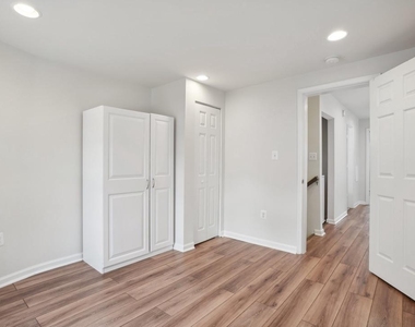2241 Prout Street Se - Photo Thumbnail 9