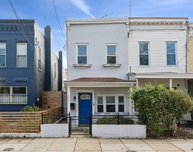 2241 Prout Street Se - Photo Thumbnail 3