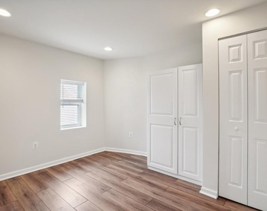 2241 Prout Street Se - Photo Thumbnail 10