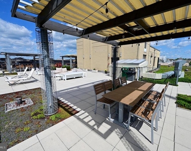 1 Scott Circle Nw - Photo Thumbnail 16