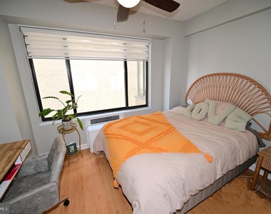 1 Scott Circle Nw - Photo Thumbnail 8