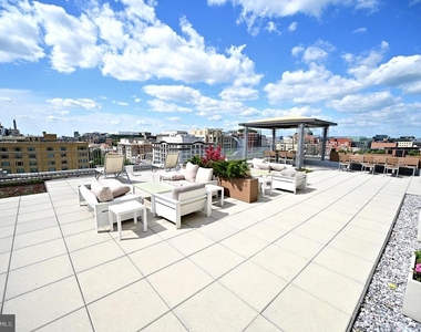 1 Scott Circle Nw - Photo Thumbnail 13
