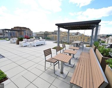 1 Scott Circle Nw - Photo Thumbnail 22