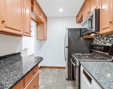 206 G Street Sw - Photo Thumbnail 7