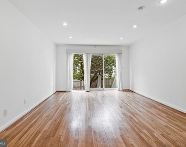 206 G Street Sw - Photo Thumbnail 12