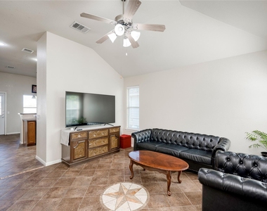 2408 Elara Dr - Photo Thumbnail 3