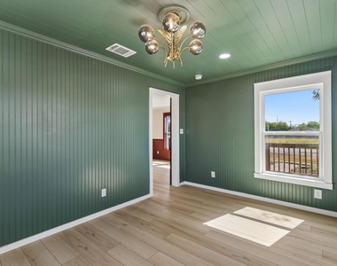 223 Nw Front St - Photo Thumbnail 13