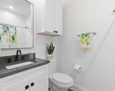5909 Nancy Dr - Photo Thumbnail 11