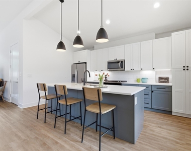 5909 Nancy Dr - Photo Thumbnail 2