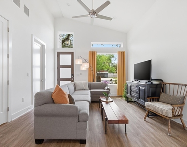 5909 Nancy Dr - Photo Thumbnail 21