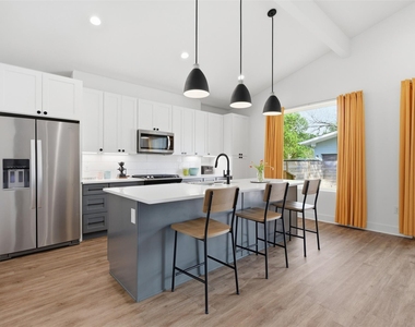 5909 Nancy Dr - Photo Thumbnail 3