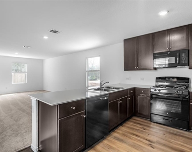 61 Trinity Cir - Photo Thumbnail 1