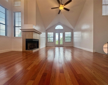 6608 Mesa Hollow Dr - Photo Thumbnail 1