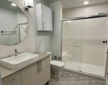 4004 Banister Ln - Photo Thumbnail 6