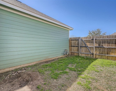 1604 Los Olivios Way - Photo Thumbnail 22