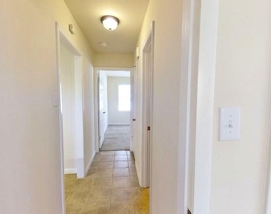 205 E 2nd St - Photo Thumbnail 27