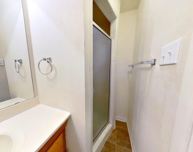 205 E 2nd St - Photo Thumbnail 26