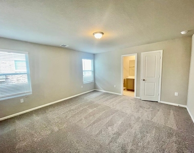 6708 Covina Ln - Photo Thumbnail 13