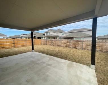 6708 Covina Ln - Photo Thumbnail 21