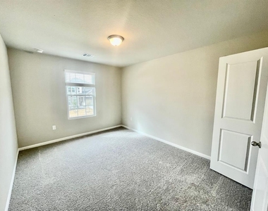6708 Covina Ln - Photo Thumbnail 17