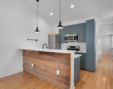 4004 Avenue C Ave - Photo Thumbnail 6