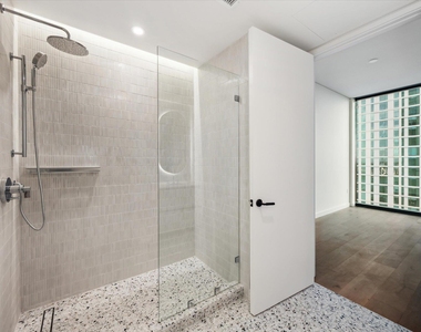 610 Davis St - Photo Thumbnail 10