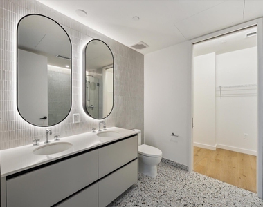 610 Davis St - Photo Thumbnail 9