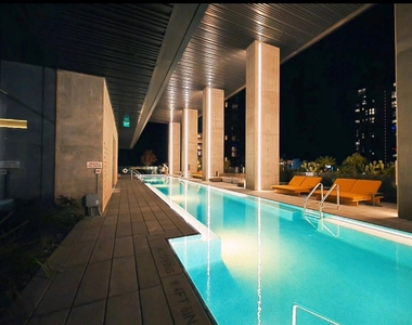 610 Davis St - Photo Thumbnail 15