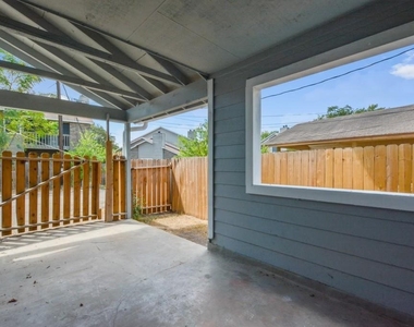 6020 Westcreek Dr - Photo Thumbnail 14