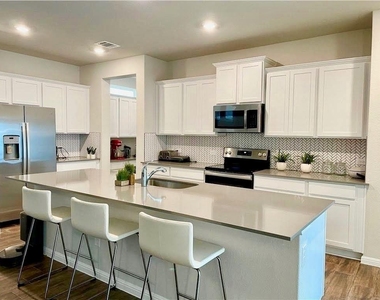 3017 Settlement Dr - Photo Thumbnail 15