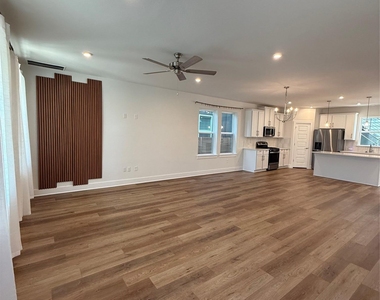 6414 Cowman Way - Photo Thumbnail 4