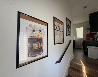 6414 Cowman Way - Photo Thumbnail 14