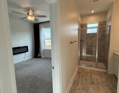 6414 Cowman Way - Photo Thumbnail 17