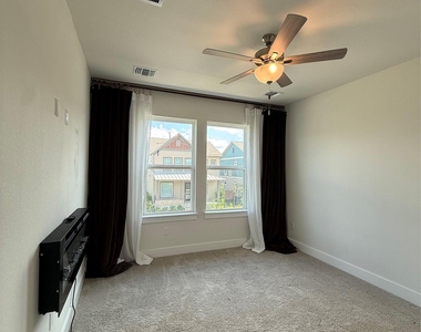 6414 Cowman Way - Photo Thumbnail 28