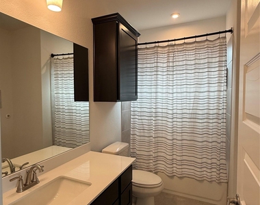 6414 Cowman Way - Photo Thumbnail 20